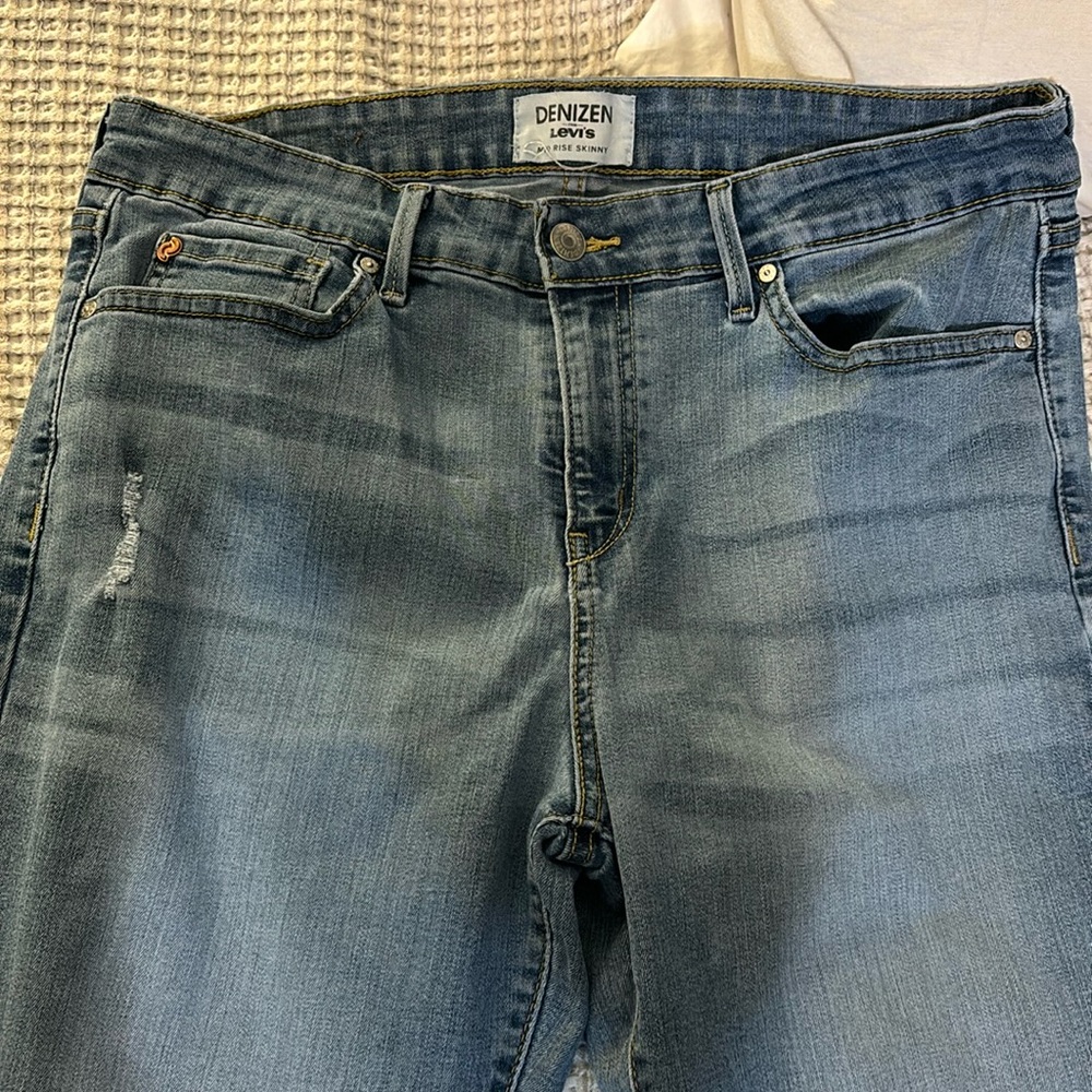 Skinny jeans